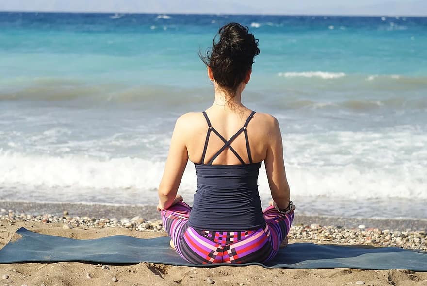 relaxation-yoga-meditation-nature-sunny-summer-holidays-rest-meditate