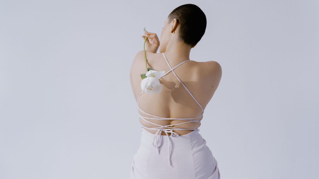 Effective Bacne Treatment: Tips, Products, and Remedies for Clear Skin